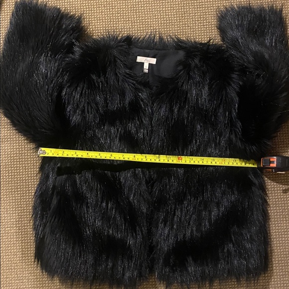 Joie black faux fur zip up jacket, beautiful! Condition - Picture 7 of 7